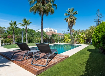 VILLA MEDITERRÁNEA CONTEMPORÁNEA CERCA DEL CLUB DE GOLF GUADALMINA Y LA PLAYA