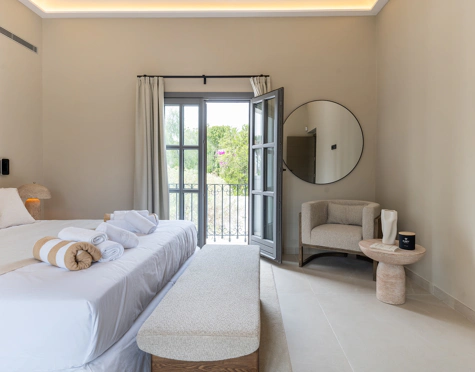 Villa for sale in Atalaya Golf, Estepona East