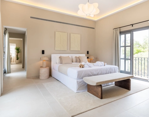 Villa for sale in Atalaya Golf, Estepona East