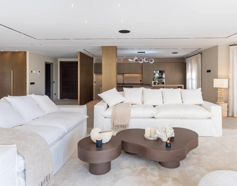 Villa for sale in Atalaya Golf, Estepona East