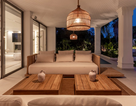 Villa for sale in Atalaya Golf, Estepona East