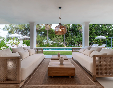 Villa for sale in Atalaya Golf, Estepona East