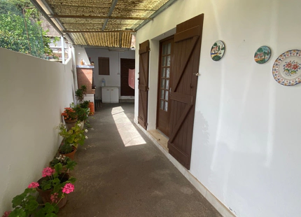 BEACHSIDE VILLA WITH RENOVATION POTENTIAL FOR SALE IN ESTEPONA