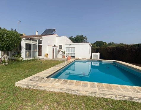 Villa for sale in El Velerin, Estepona East