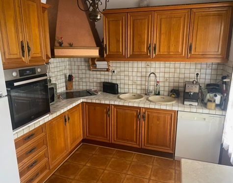 Villa for sale in El Velerin, Estepona East