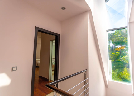 ELEGANTE VILLA PAREADA CON PISCINA PRIVADA Y VISTAS AL MAR EN UNA COMUNIDAD EXCLUSIVA