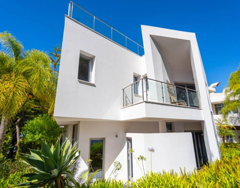 Semi Detached Villa for sale in Marbella Golden Mile