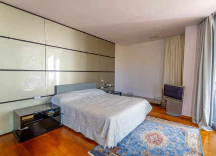 ELEGANTE VILLA PAREADA CON PISCINA PRIVADA Y VISTAS AL MAR EN UNA COMUNIDAD EXCLUSIVA