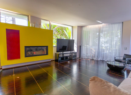 ELEGANTE VILLA PAREADA CON PISCINA PRIVADA Y VISTAS AL MAR EN UNA COMUNIDAD EXCLUSIVA