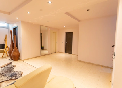 ELEGANTE VILLA PAREADA CON PISCINA PRIVADA Y VISTAS AL MAR EN UNA COMUNIDAD EXCLUSIVA