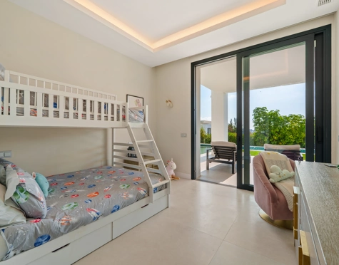 Villa for sale in La Quinta, Benahavis
