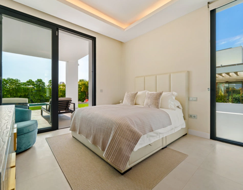 Villa for sale in La Quinta, Benahavis