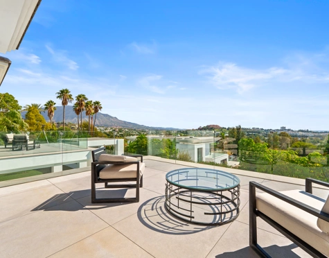 Villa for sale in La Quinta, Benahavis