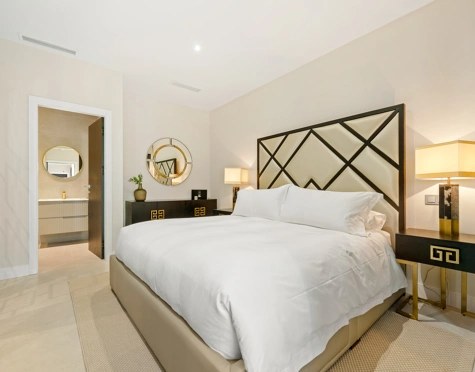 Villa for sale in La Quinta, Benahavis