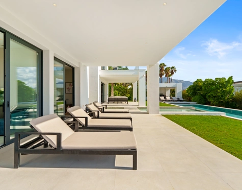 Villa for sale in La Quinta, Benahavis
