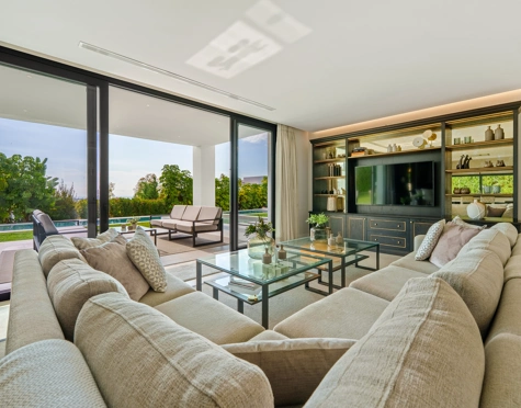 Villa for sale in La Quinta, Benahavis