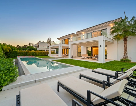 Villa for sale in La Quinta, Benahavis