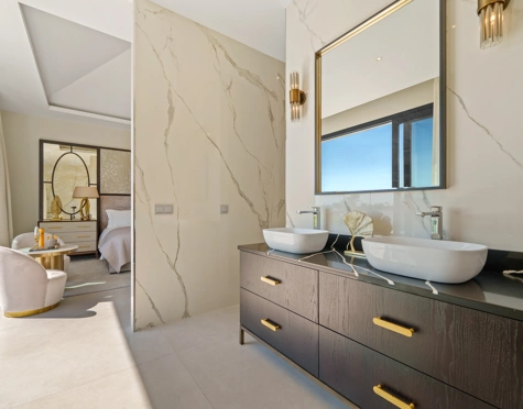 Villa for sale in La Quinta, Benahavis