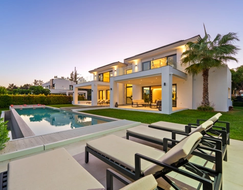 Villa for sale in La Quinta, Benahavis