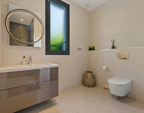Villa for sale in La Quinta, Benahavis
