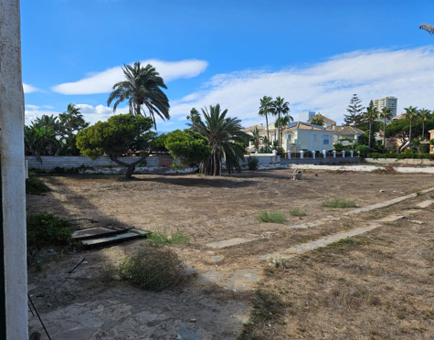 RANCHO PARK BEACHFRONT PLOT WITH PROJECT & LICENSE FOR SALE