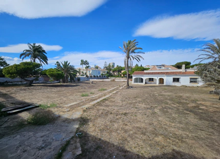 RANCHO PARK BEACHFRONT PLOT WITH PROJECT & LICENSE FOR SALE