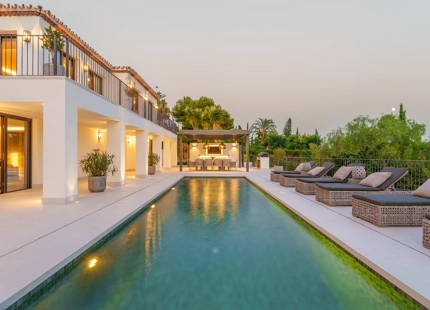 RESIDENCIA ELEGANTE TOTALMENTE RENOVADA EN LA MILLA DE ORO