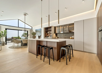 RESIDENCIA ELEGANTE TOTALMENTE RENOVADA EN LA MILLA DE ORO
