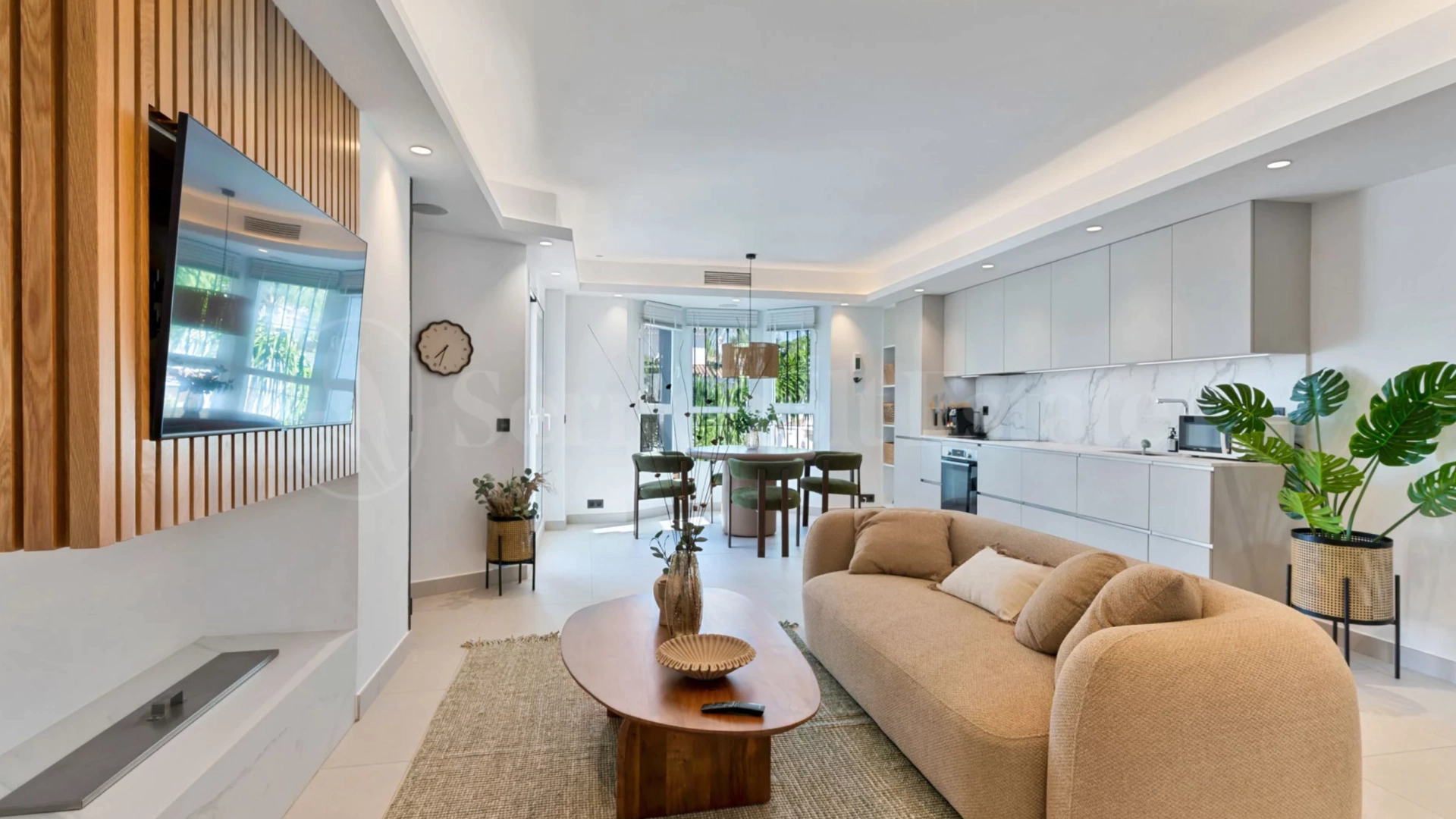 Duplex Penthouse for sale in Los Naranjos, Nueva Andalucia