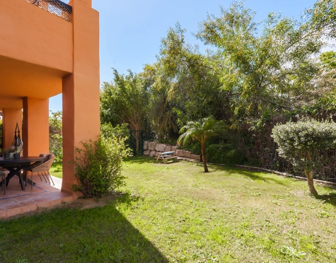 Apartment for sale in Benahavis