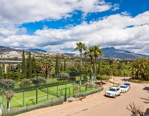 Apartment for sale in Benahavis