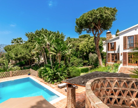 Villa for sale in Elviria, Marbella Este