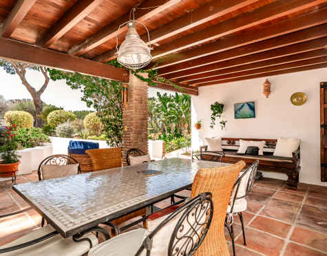 Villa for sale in Elviria, Marbella Este