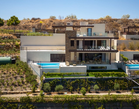 BRAND NEW SEMI-DETACHED VILLA FOR SALE IN BENAHAVIS