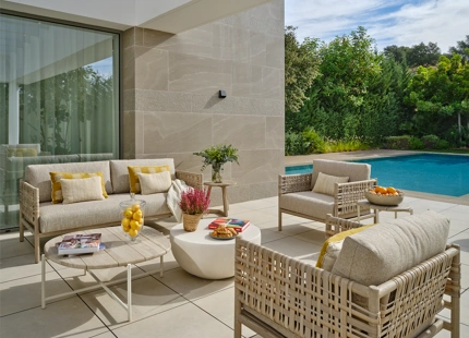 VILLA CONTEMPORÁNEA EN PRIMERA LÍNEA DE GOLF EN VENTA EN EL PARAÍSO, ESTEPONA