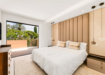 FRONTLINE BEACH TOWNHOUSE FOR SALE ON THE NEW GOLDEN MILE, ESTEPONA