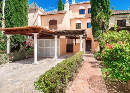 FRONTLINE BEACH TOWNHOUSE FOR SALE ON THE NEW GOLDEN MILE, ESTEPONA