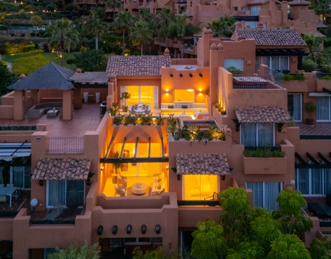 Duplex Penthouse for sale in Nueva Andalucia, Marbella