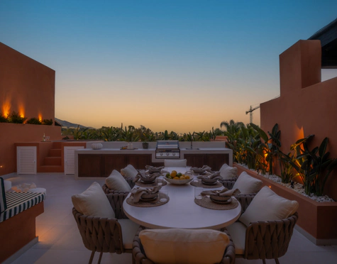 Duplex Penthouse for sale in Nueva Andalucia, Marbella