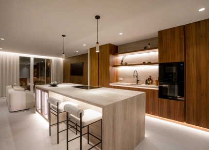 ÁTICO DÚPLEX ELEGANTEMENTE RENOVADO CON TERRAZAS PANORÁMICAS EN NUEVA ANDALUCÍA