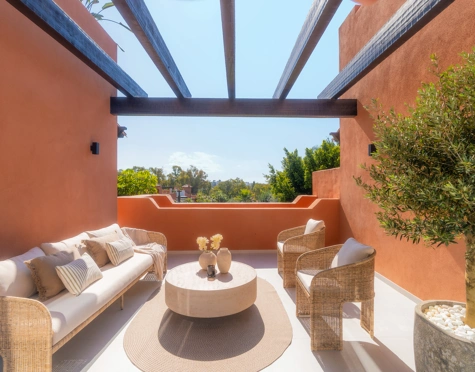 Duplex Penthouse for sale in Nueva Andalucia, Marbella