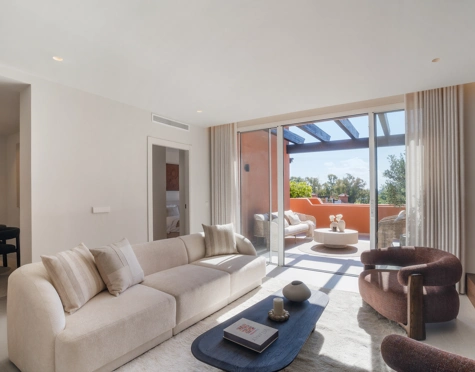Duplex Penthouse for sale in Nueva Andalucia, Marbella