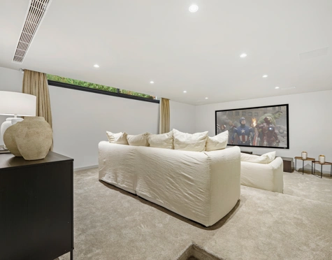 Villa for sale in Nueva Andalucia, Marbella