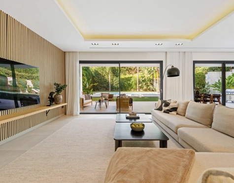 Villa for sale in Nueva Andalucia, Marbella
