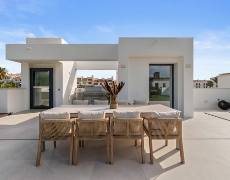 Villa for sale in Nueva Andalucia, Marbella