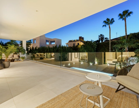 Villa for sale in Nueva Andalucia, Marbella