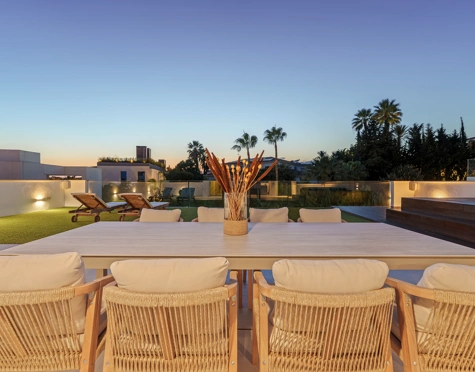 Villa for sale in Nueva Andalucia, Marbella