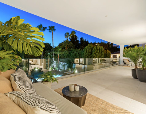 Villa for sale in Nueva Andalucia, Marbella