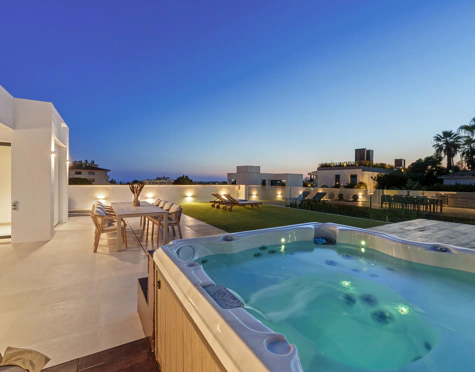 Villa for sale in Nueva Andalucia, Marbella