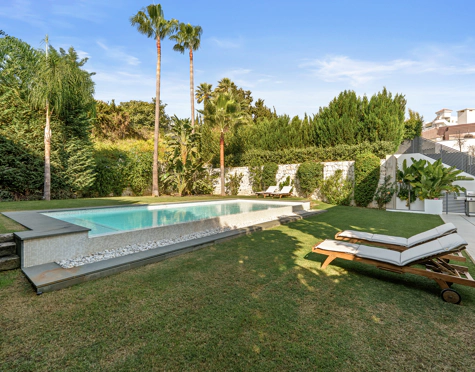 Villa for sale in Nueva Andalucia, Marbella